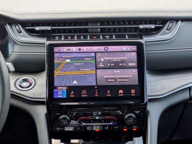Certified 2025 Jeep Grand Cherokee L Limited w/ Trailer Tow Package AWD/4WD image 20