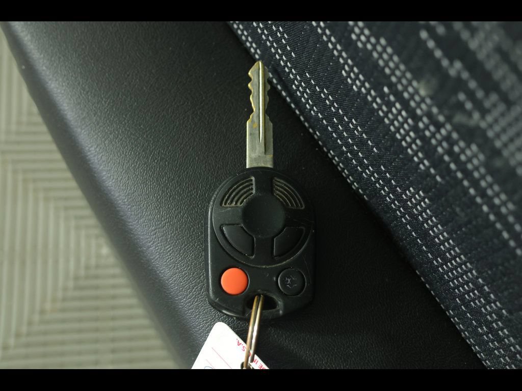 Used 2011 Ford Fusion SE w/ 202A Rapid Spec Order Code FWD image 5