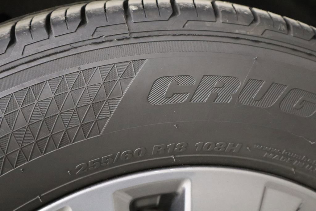 Used 2024 Nissan Pathfinder SV image 45