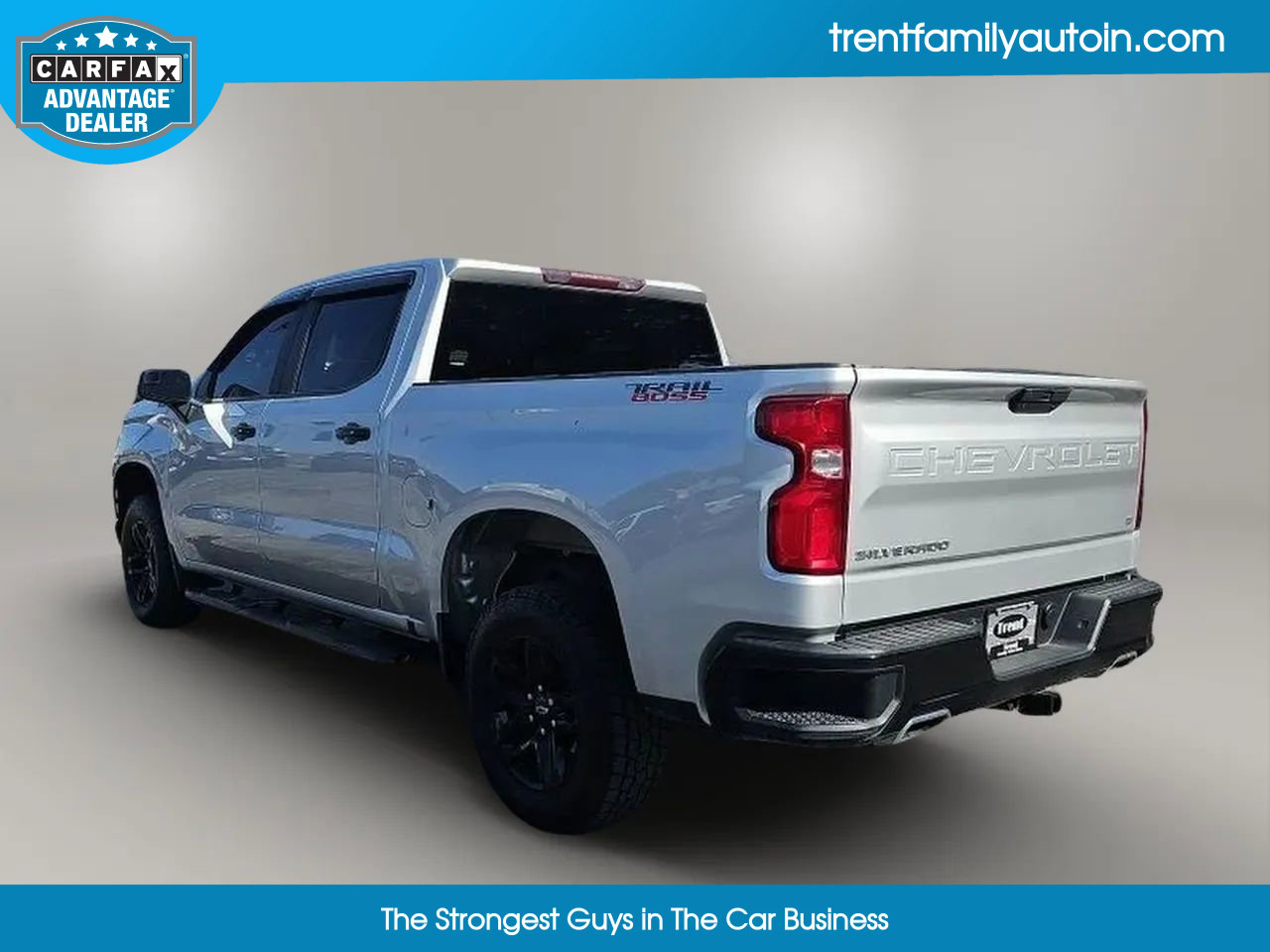 Used 2019 Chevrolet Silverado 1500 LT Trail Boss w/ Convenience Package image 3