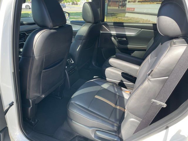 Used 2024 MAZDA CX-90 Plug-In Hybrid w/ Premium Plus image 17