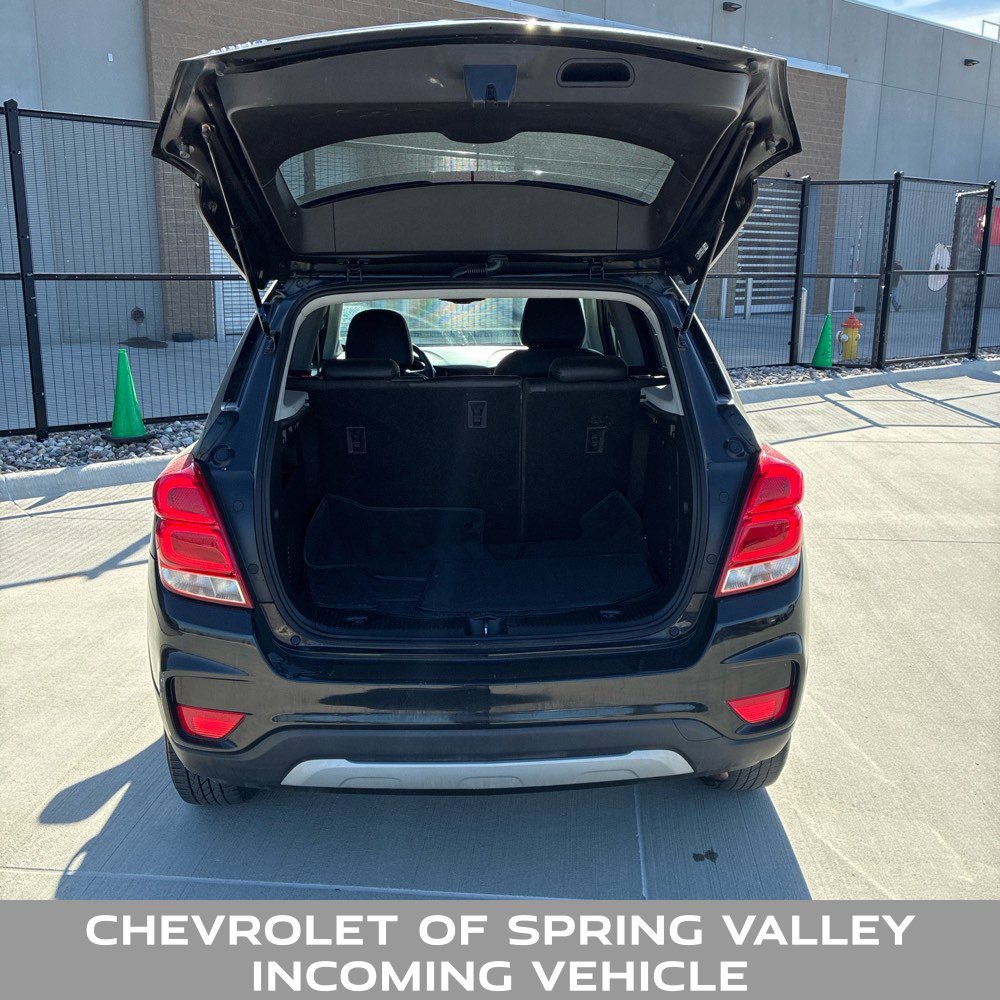 Used 2020 Chevrolet Trax LT w/ LT Convenience Package FWD image 17