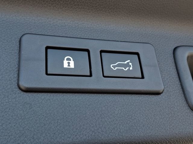 Certified 2025 Subaru Forester Premium image 31