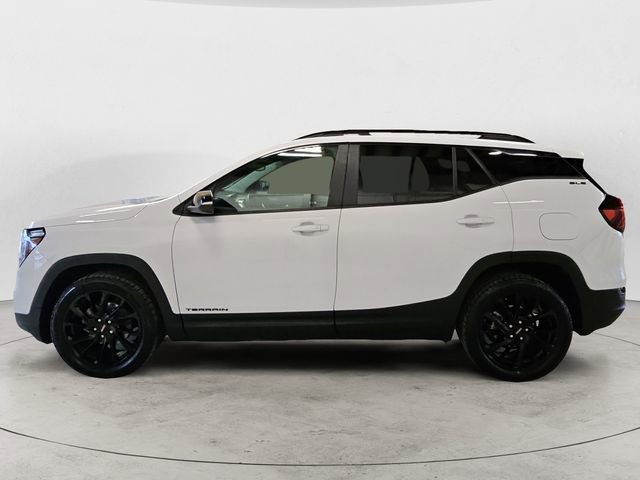 Used 2023 GMC Terrain SLE w/ Driver Convenience Package image 2