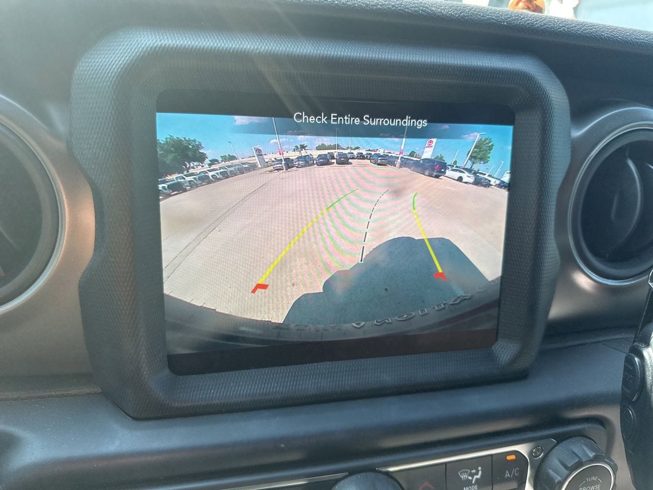 Used 2022 Jeep Wrangler Unlimited Sport AWD/4WD image 8