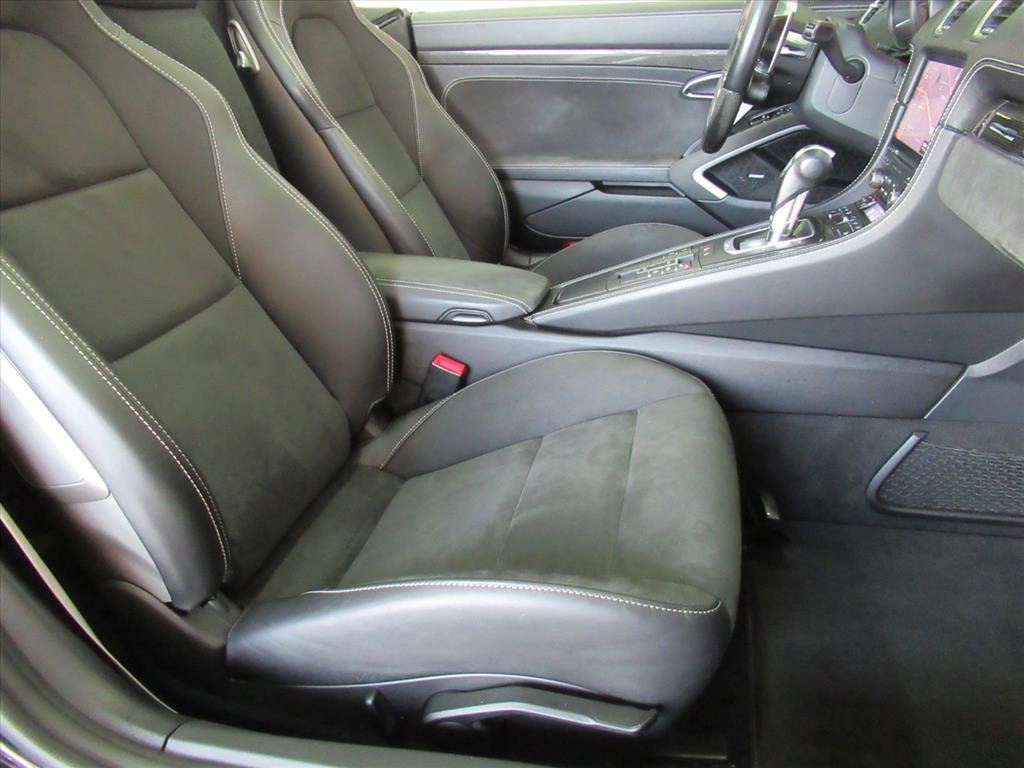 Used 2024 Porsche 718 Boxster GTS w/ GTS Interior Package image 9