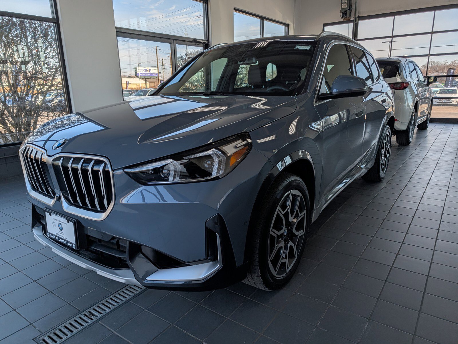 Used 2025 BMW X1 xDrive28i w/ Premium Package image 6