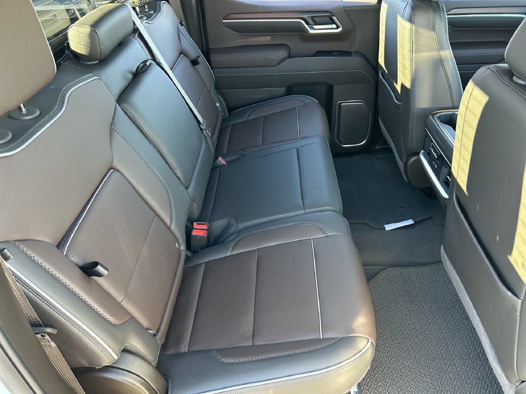 Used 2026 GMC Sierra 1500 Denali AWD/4WD image 27