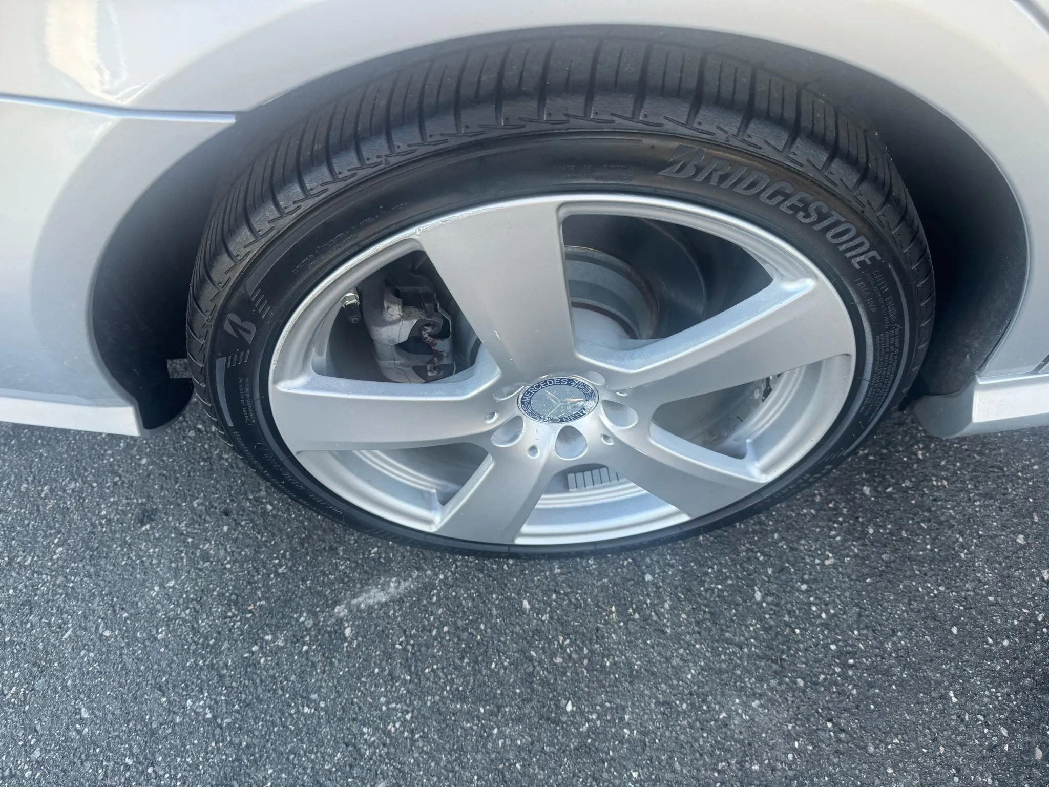 Used 2010 Mercedes-Benz E 350 Sedan image 12