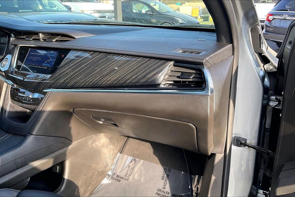 Used 2023 Cadillac XT6 Premium Luxury image 29