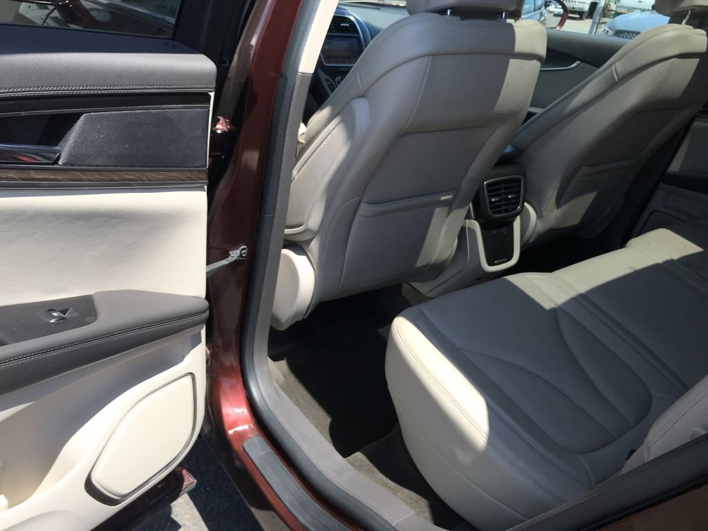 Used 2016 Lincoln MKX Reserve w/ Climate Package AWD/4WD image 12