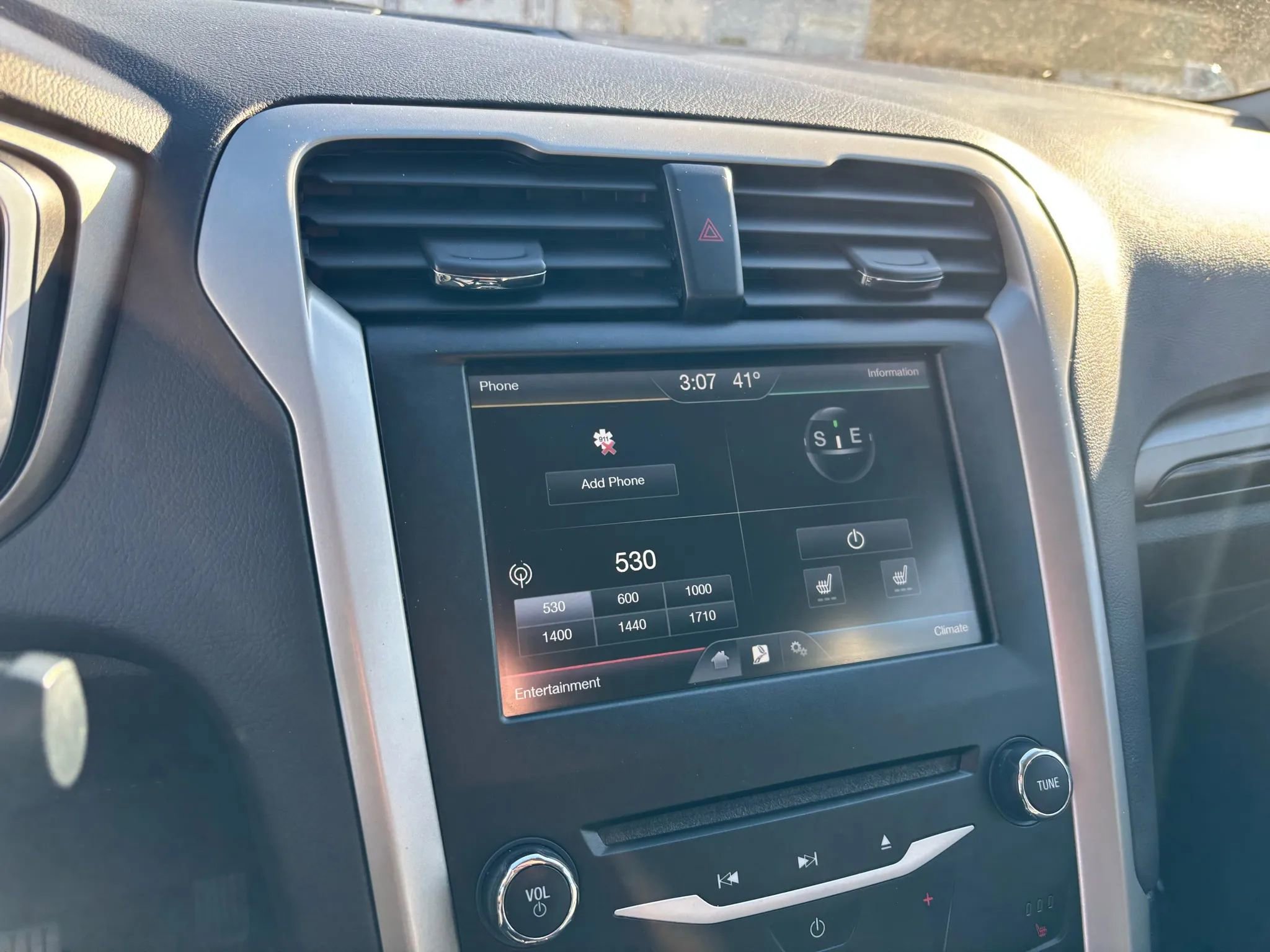 Used 2014 Ford Fusion Energi SE image 27