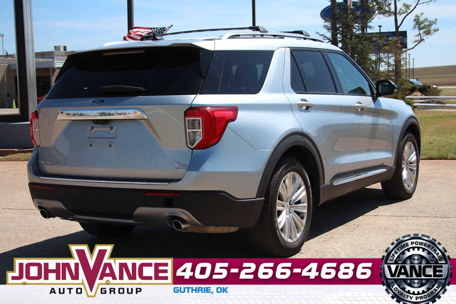 Used 2023 Ford Explorer Limited w/ Limited Technology Package image 12