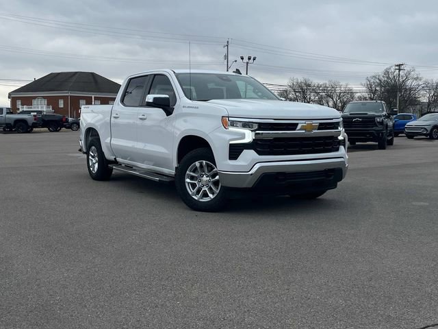 Used 2024 Chevrolet Silverado 1500 LT image 3