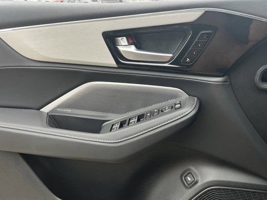 Used 2026 Acura MDX w/ Technology Package FWD image 25
