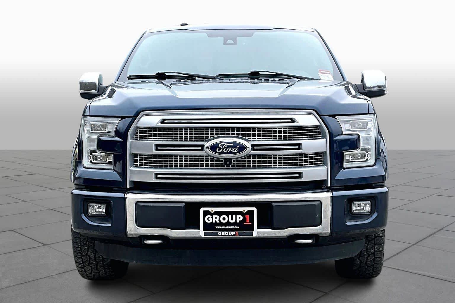 Used 2016 Ford F150 Platinum w/ Equipment Group 701A Luxury AWD/4WD image 4