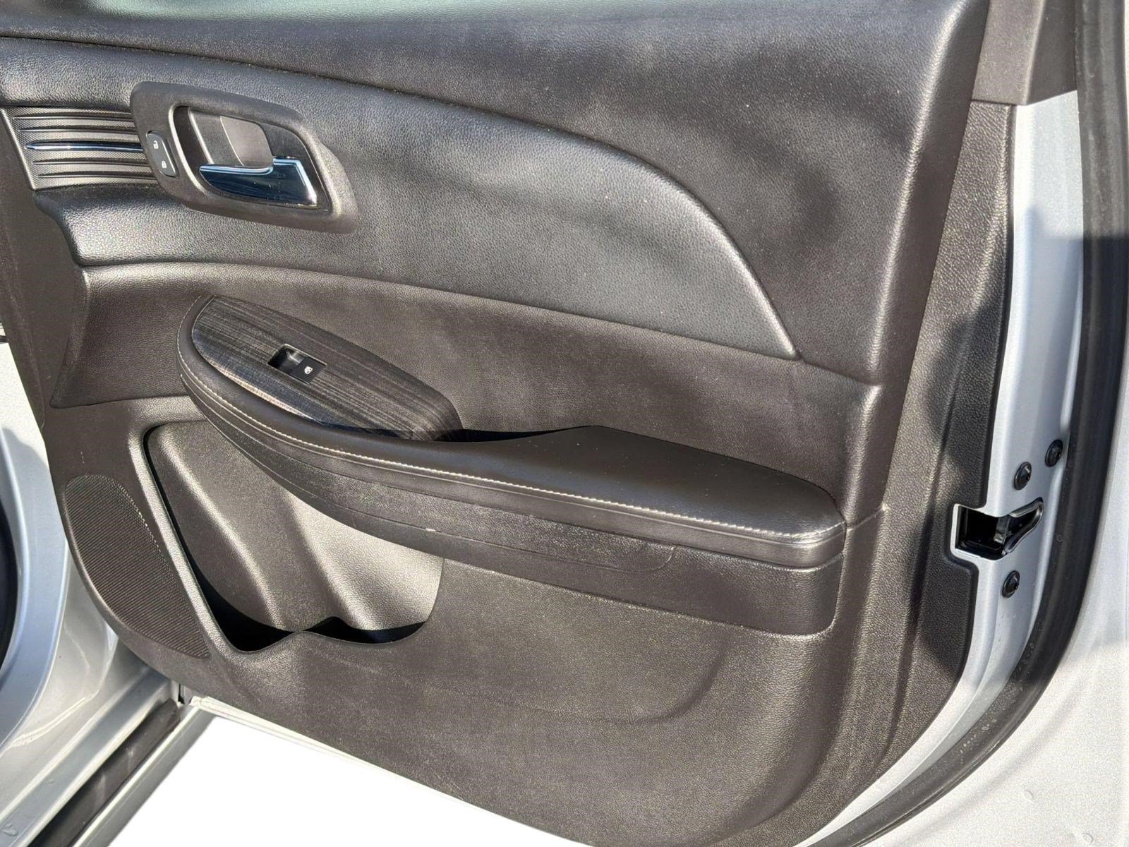 Used 2014 Chevrolet Malibu LT FWD image 15