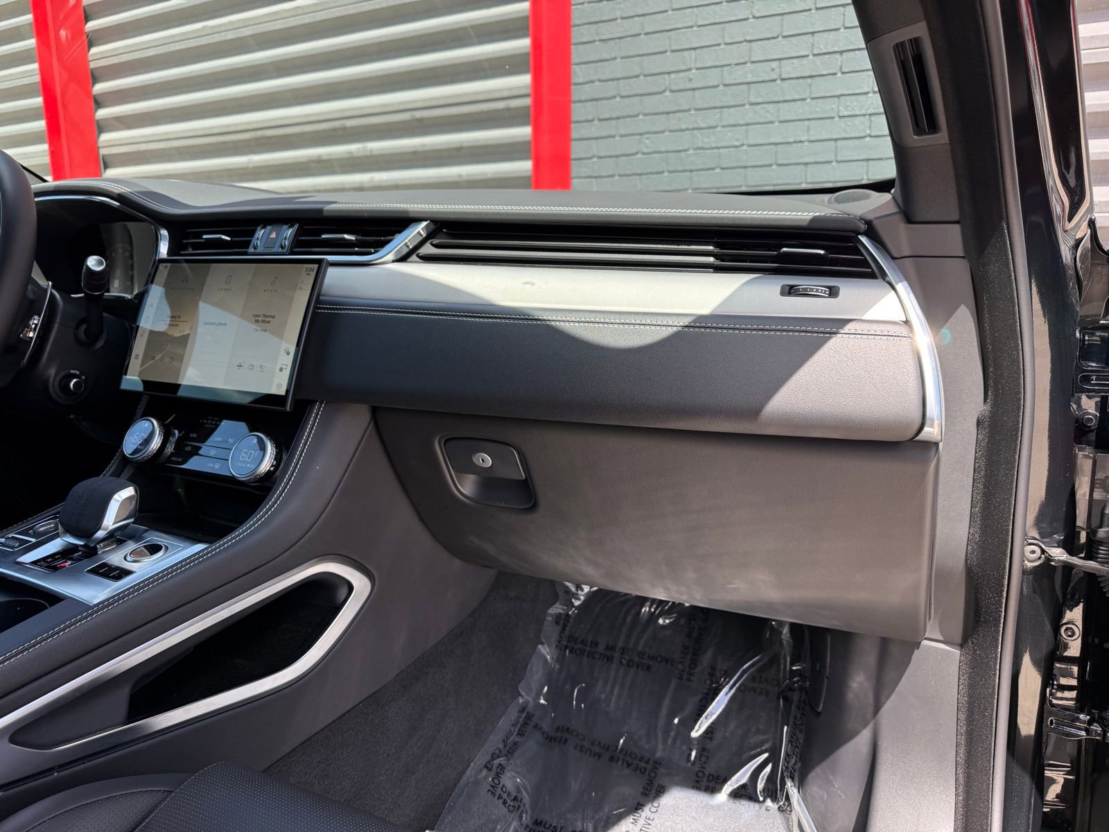 Used 2026 Jaguar F-PACE R-Dynamic S image 26