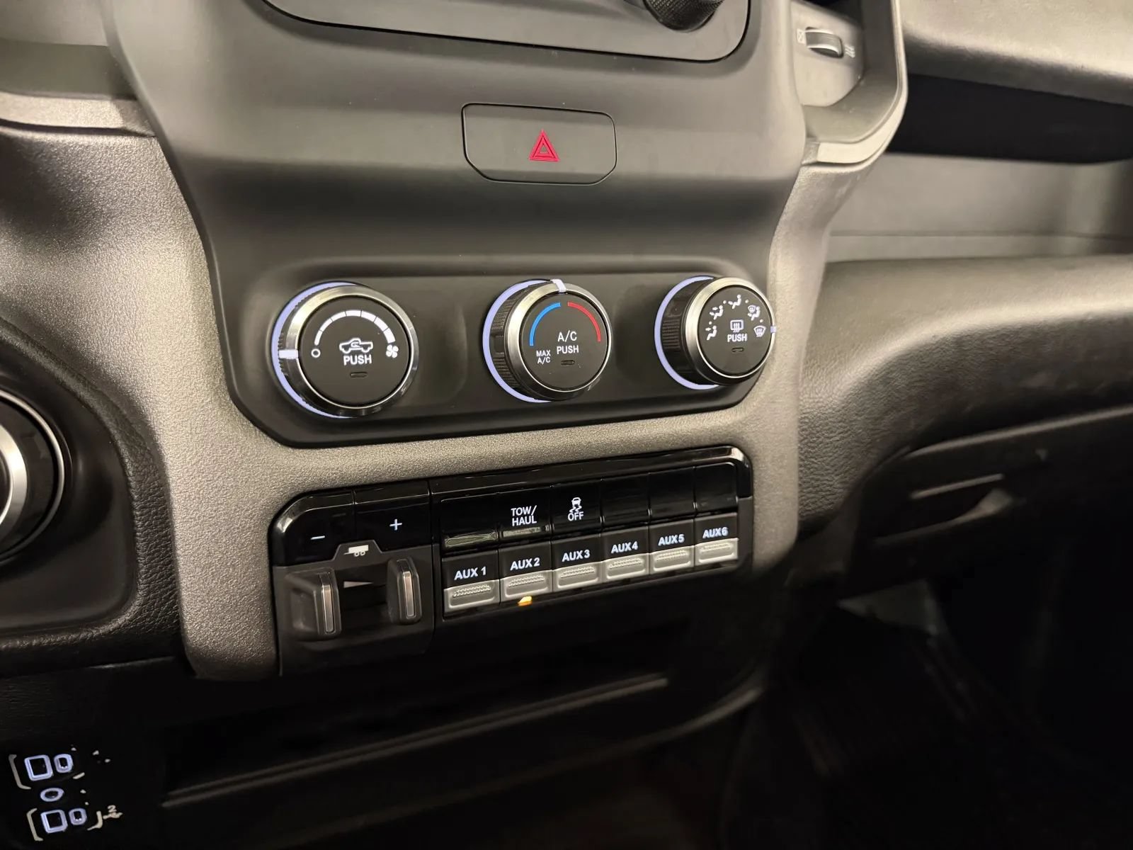 Used 2019 RAM 2500 Tradesman AWD/4WD image 21