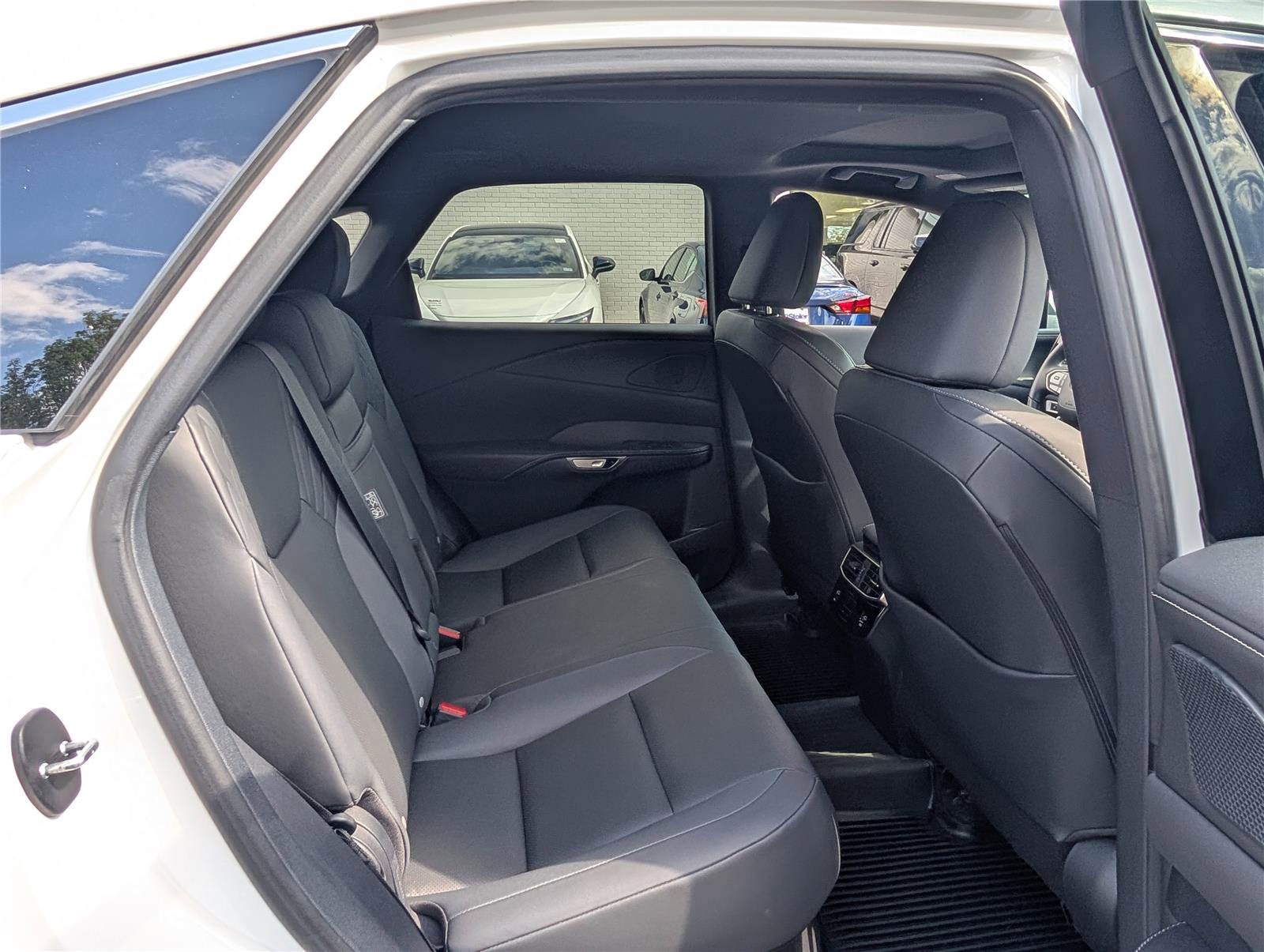 Used 2025 Lexus RX 350 Premium w/ Convenience Package image 12