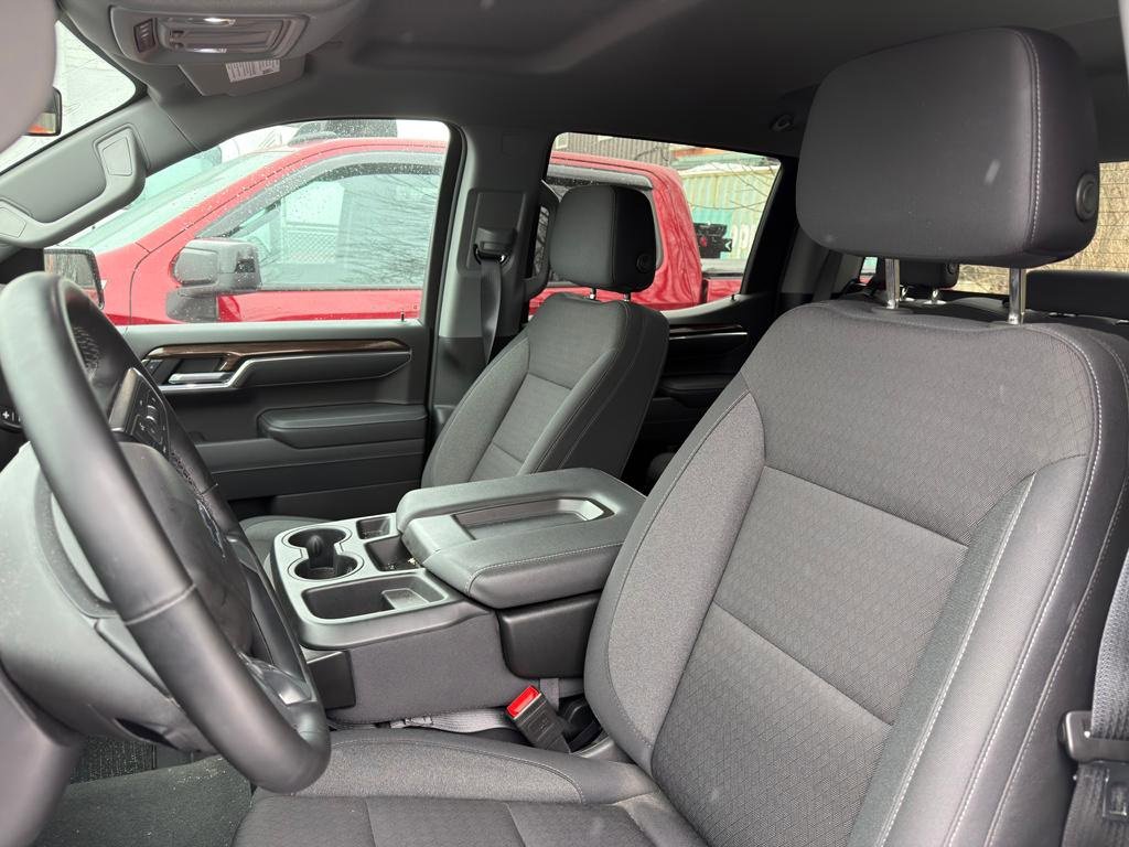 Used 2025 Chevrolet Silverado 1500 RST w/ Dark Appearance Package image 38