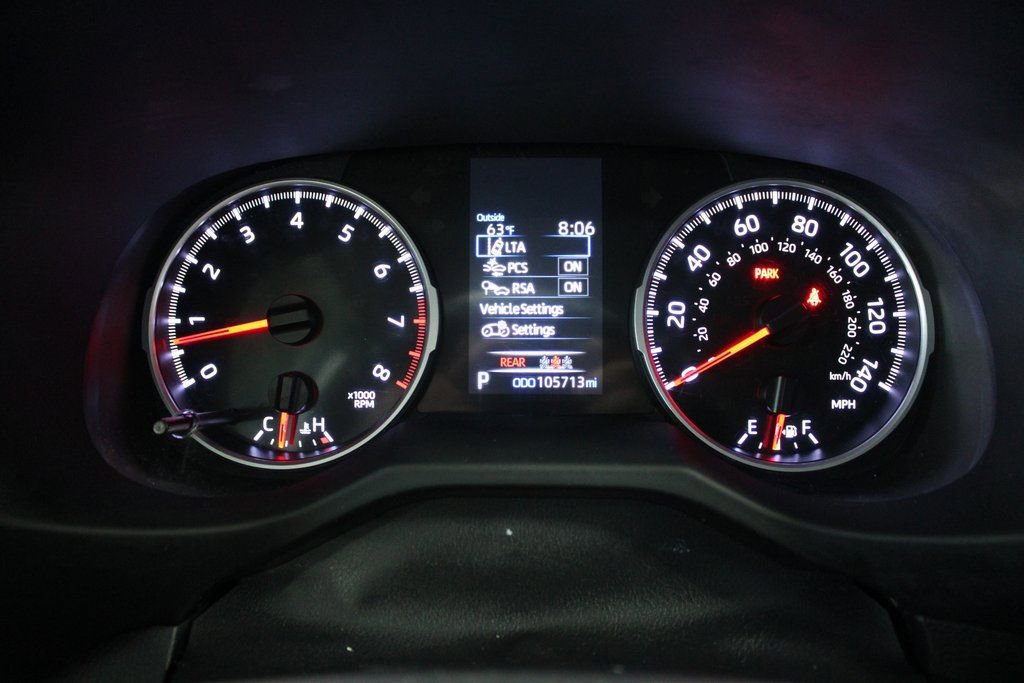 Used 2021 Toyota RAV4 LE image 29