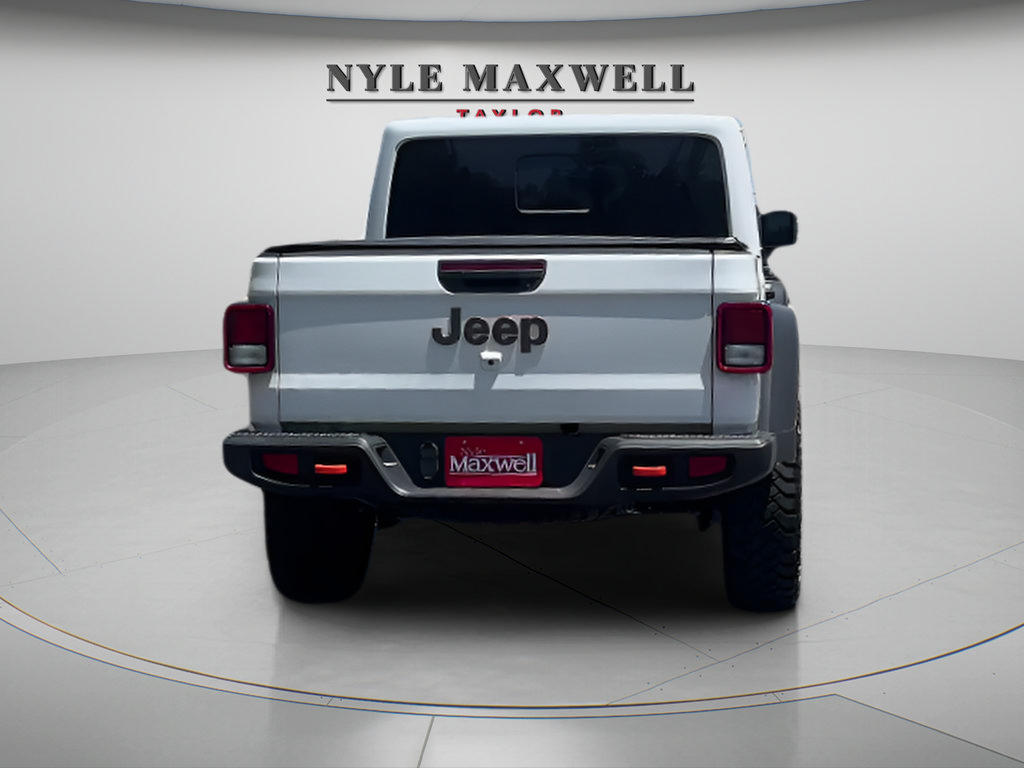 Used 2023 Jeep Gladiator Mojave AWD/4WD image 12