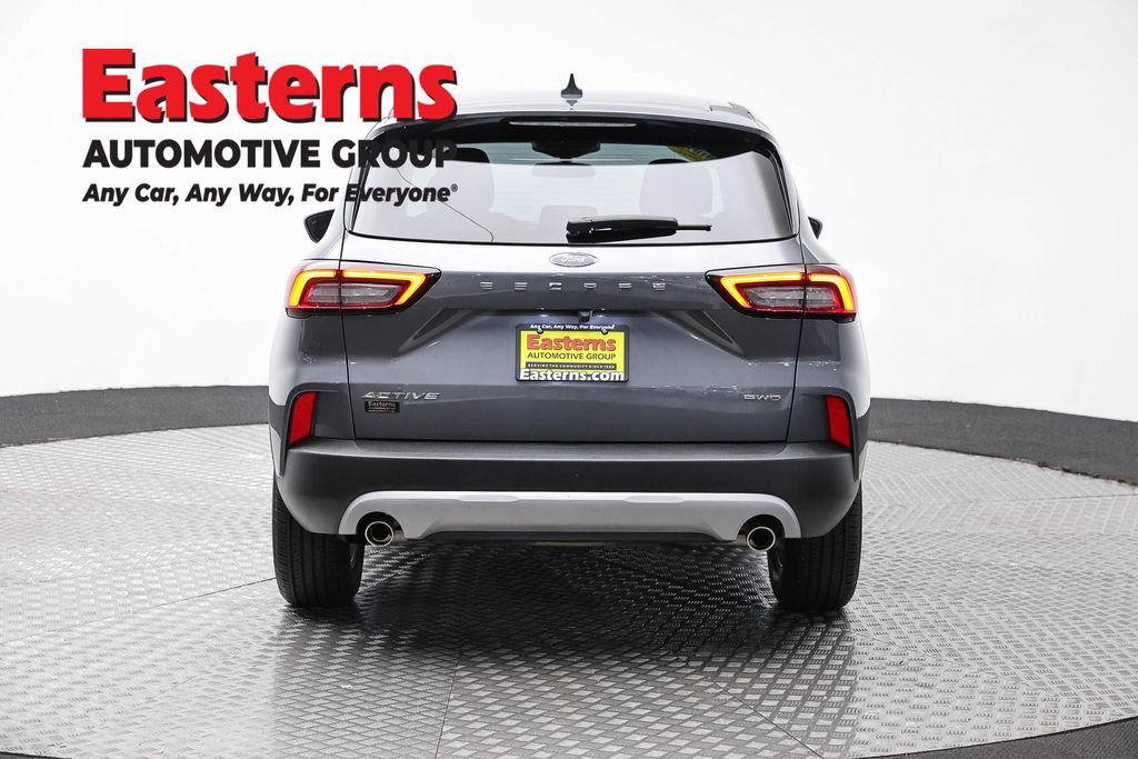 Used 2024 Ford Escape Active AWD/4WD image 6