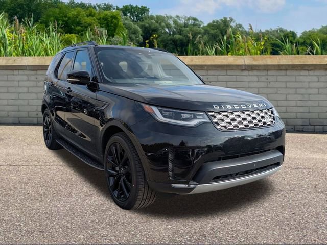 New 2026 Land Rover Discovery S image 3