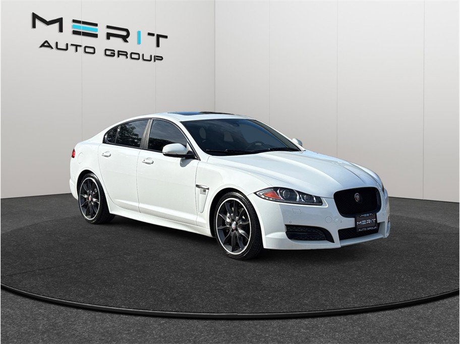 Used 2015 Jaguar XF Sport image 1
