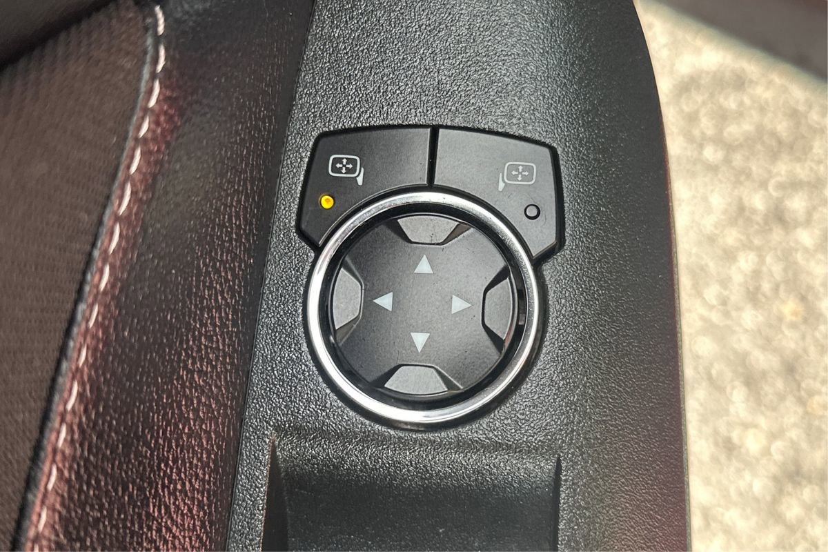 Used 2018 Ford Mustang Coupe image 36