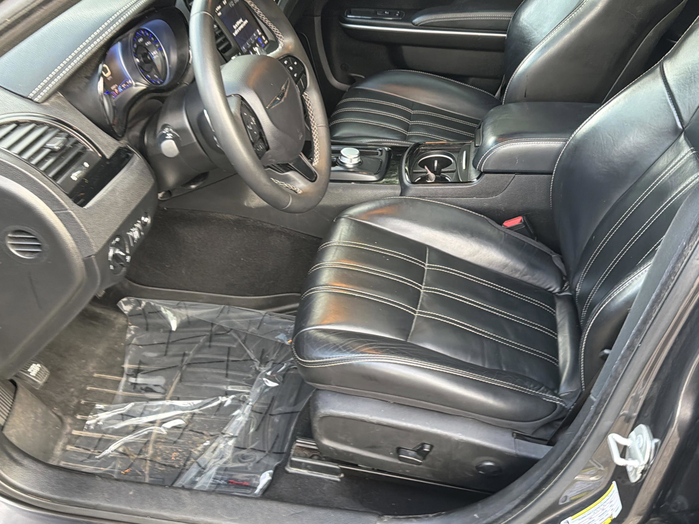 Used 2023 Chrysler 300 S image 21