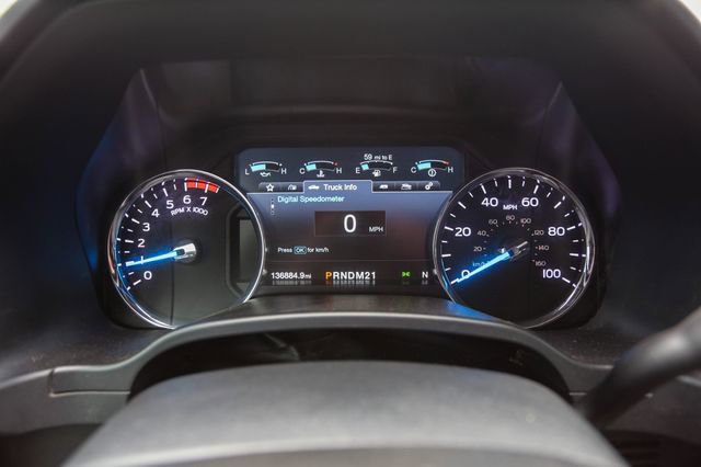 Used 2017 Ford F250 Lariat w/ Lariat Value Package AWD/4WD image 5