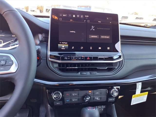 New 2026 Jeep Compass Latitude image 12