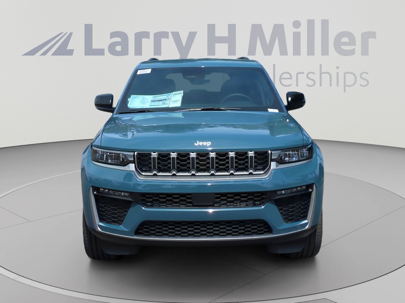 New 2026 Jeep Grand Cherokee Limited AWD/4WD image 8
