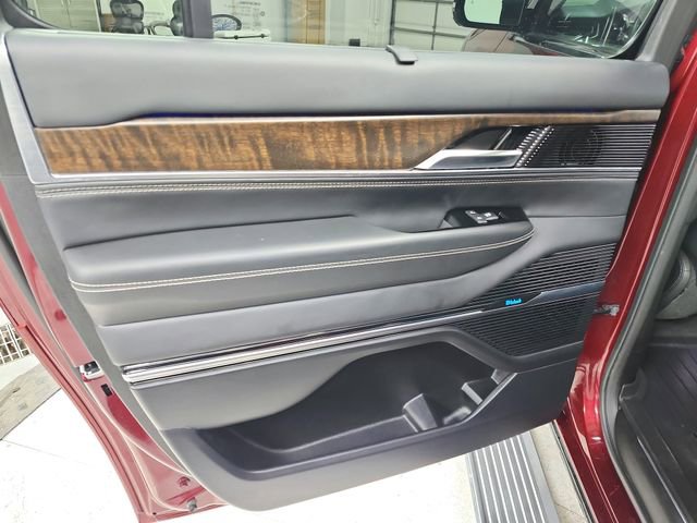 Used 2023 Jeep Grand Wagoneer L Series II image 35