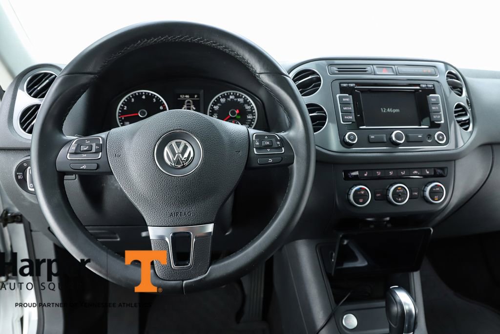 Used 2015 Volkswagen Tiguan SEL FWD image 55