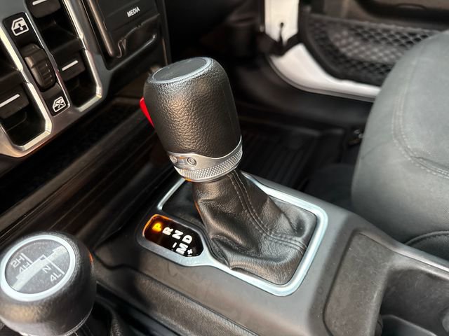 Used 2023 Jeep Gladiator Sport image 23