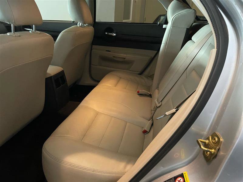 Used 2005 Dodge Magnum R/T w/ Convenience Group II image 9