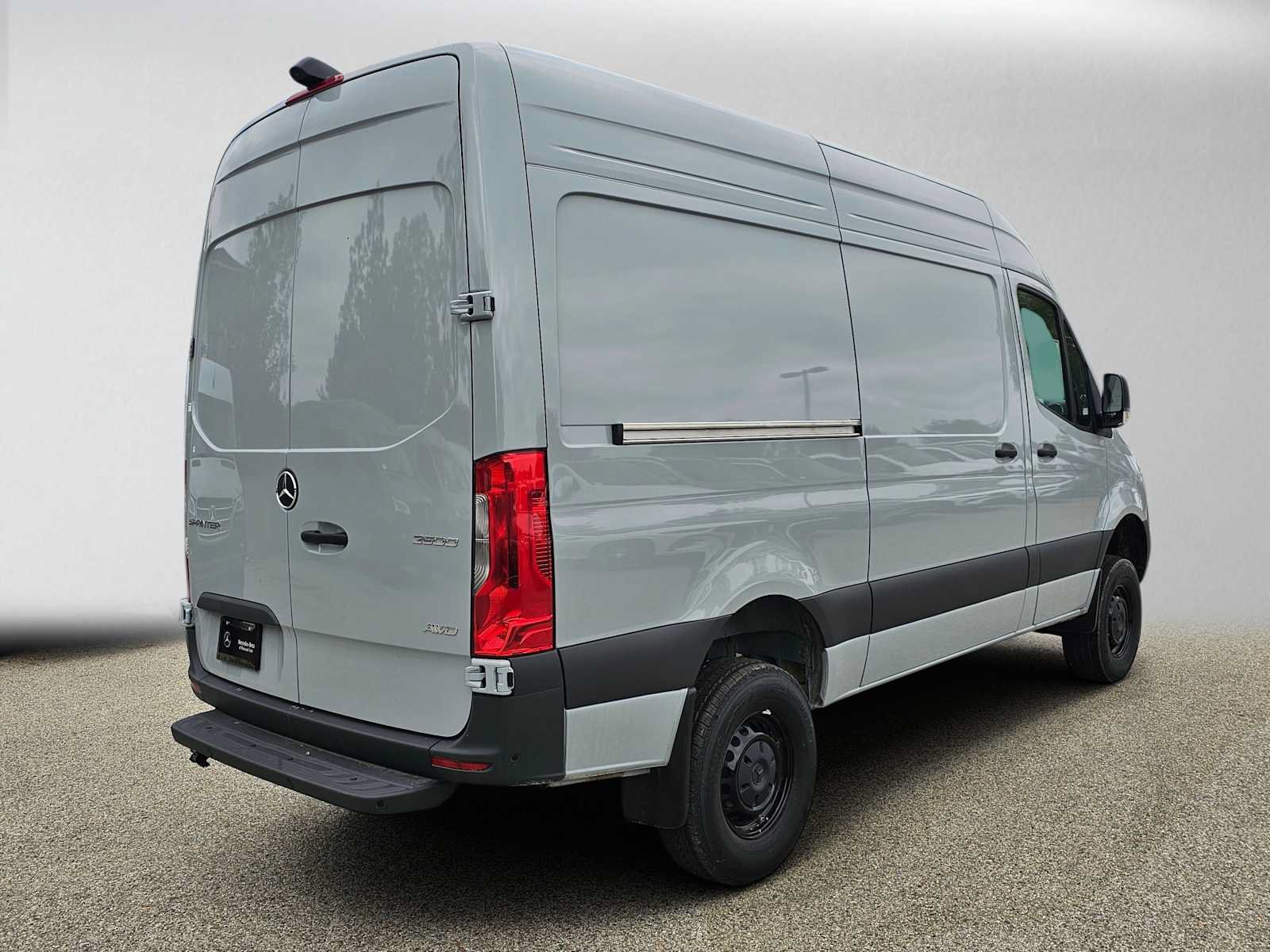 New 2025 Mercedes-Benz Sprinter 2500 image 3