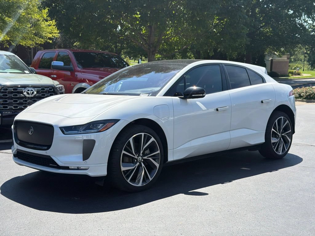 Certified 2024 Jaguar I-PACE R-Dynamic HSE AWD/4WD image 1