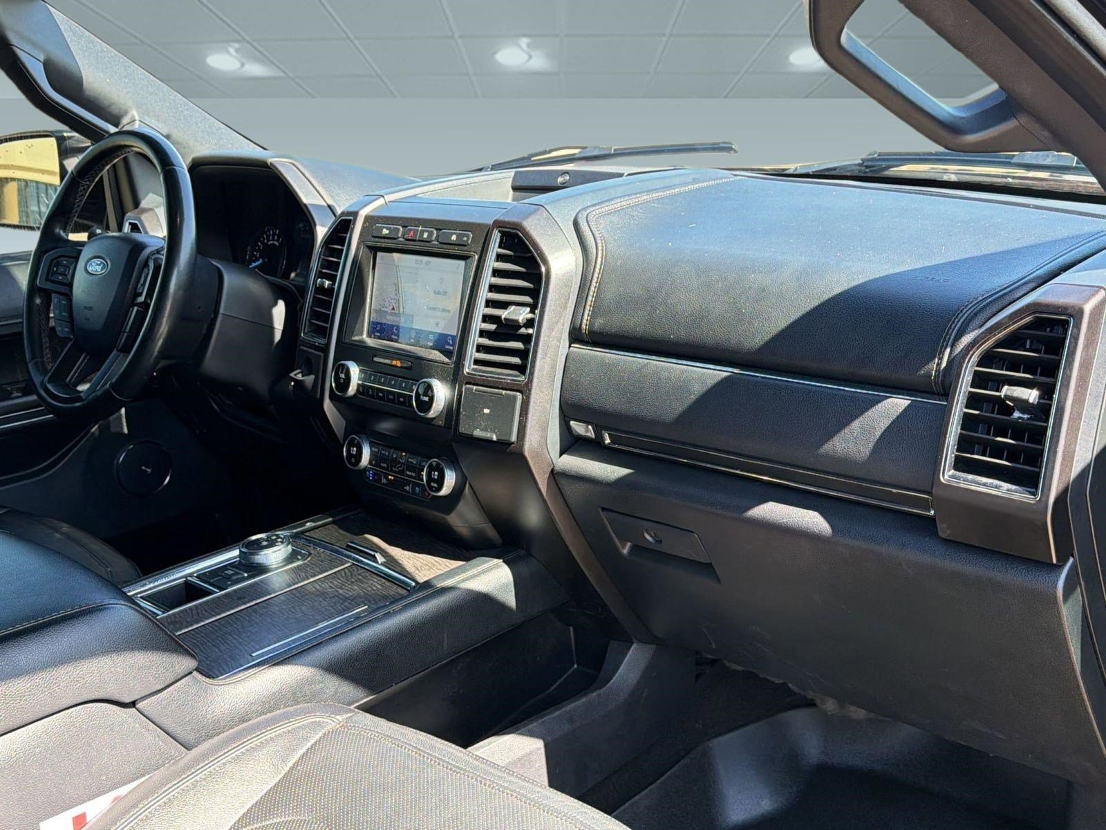 Used 2020 Ford Expedition Limited image 31