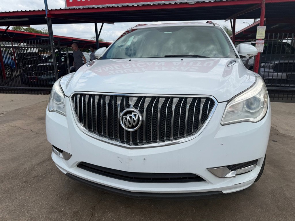 Used 2017 Buick Enclave Leather FWD image 4