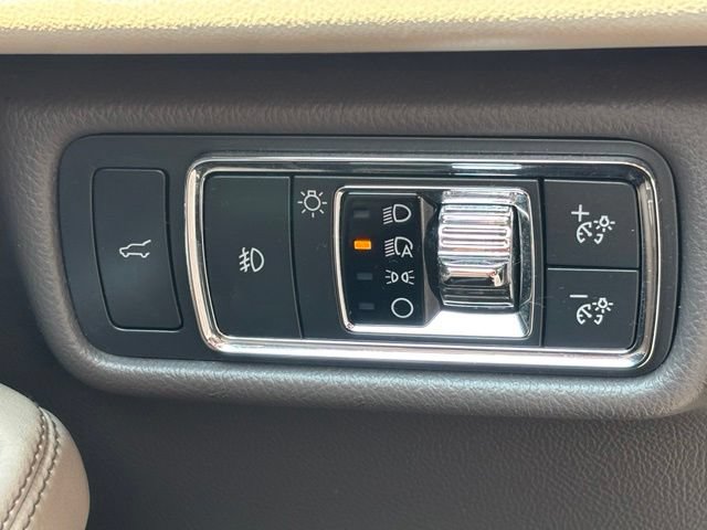 Used 2021 Lincoln Aviator Reserve w/ Equipment Group 201A AWD/4WD image 24