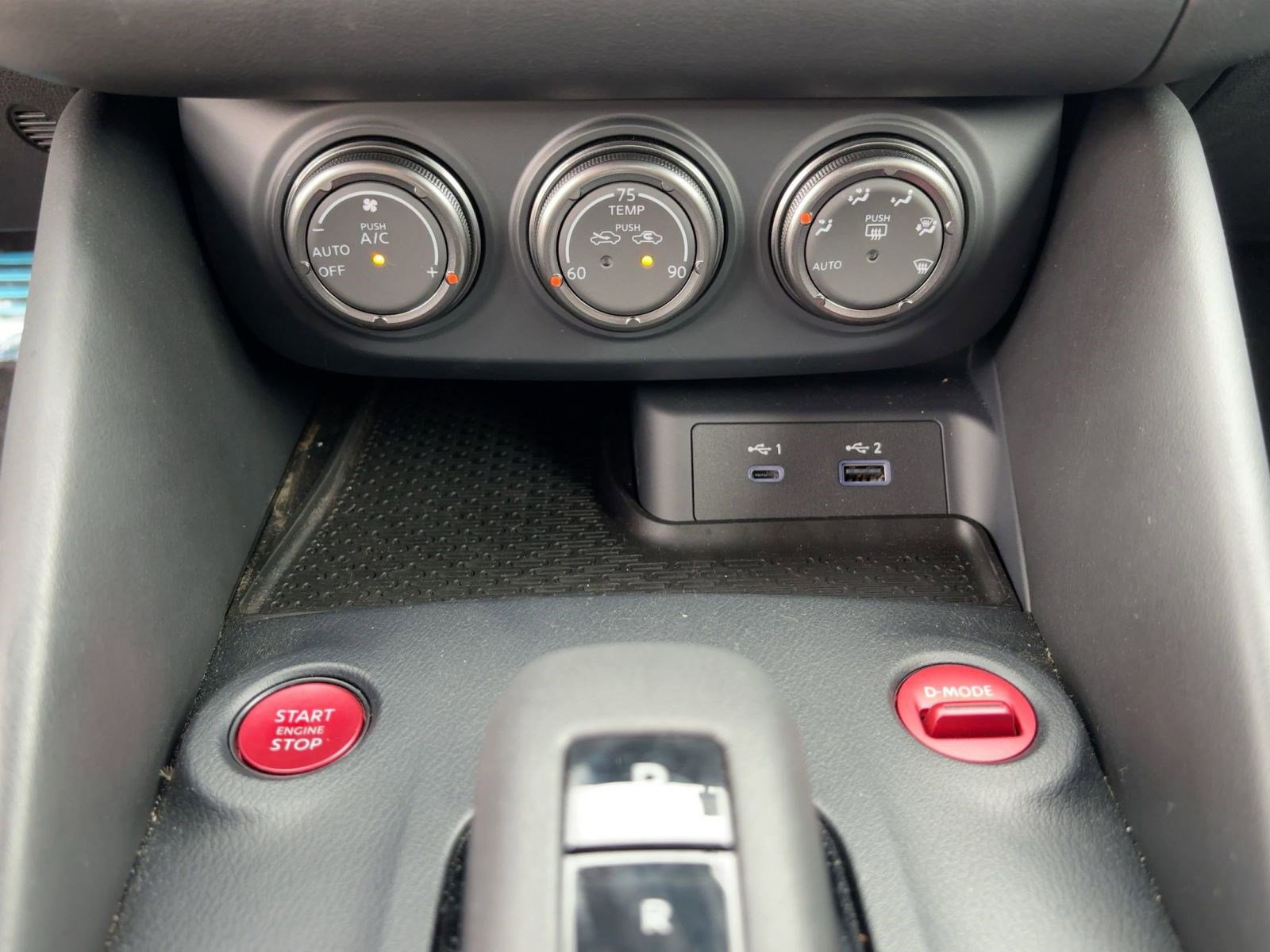 New 2024 Nissan Z NISMO w/ Floor Mat Package image 34