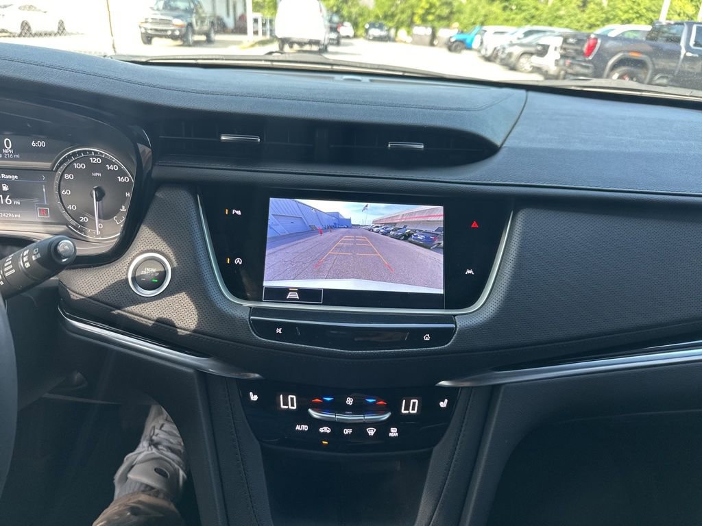 Used 2024 Cadillac XT6 Luxury w/ LPO, Floor Liner Package FWD image 14