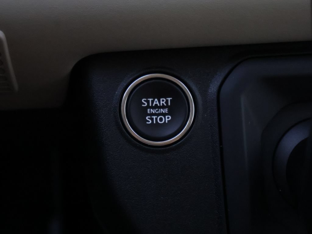 Certified 2024 Land Rover Defender 130 X-Dynamic SE AWD/4WD image 27