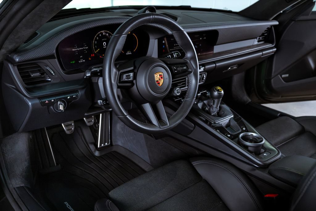 Used 2026 Porsche 911 GT3 RWD image 9