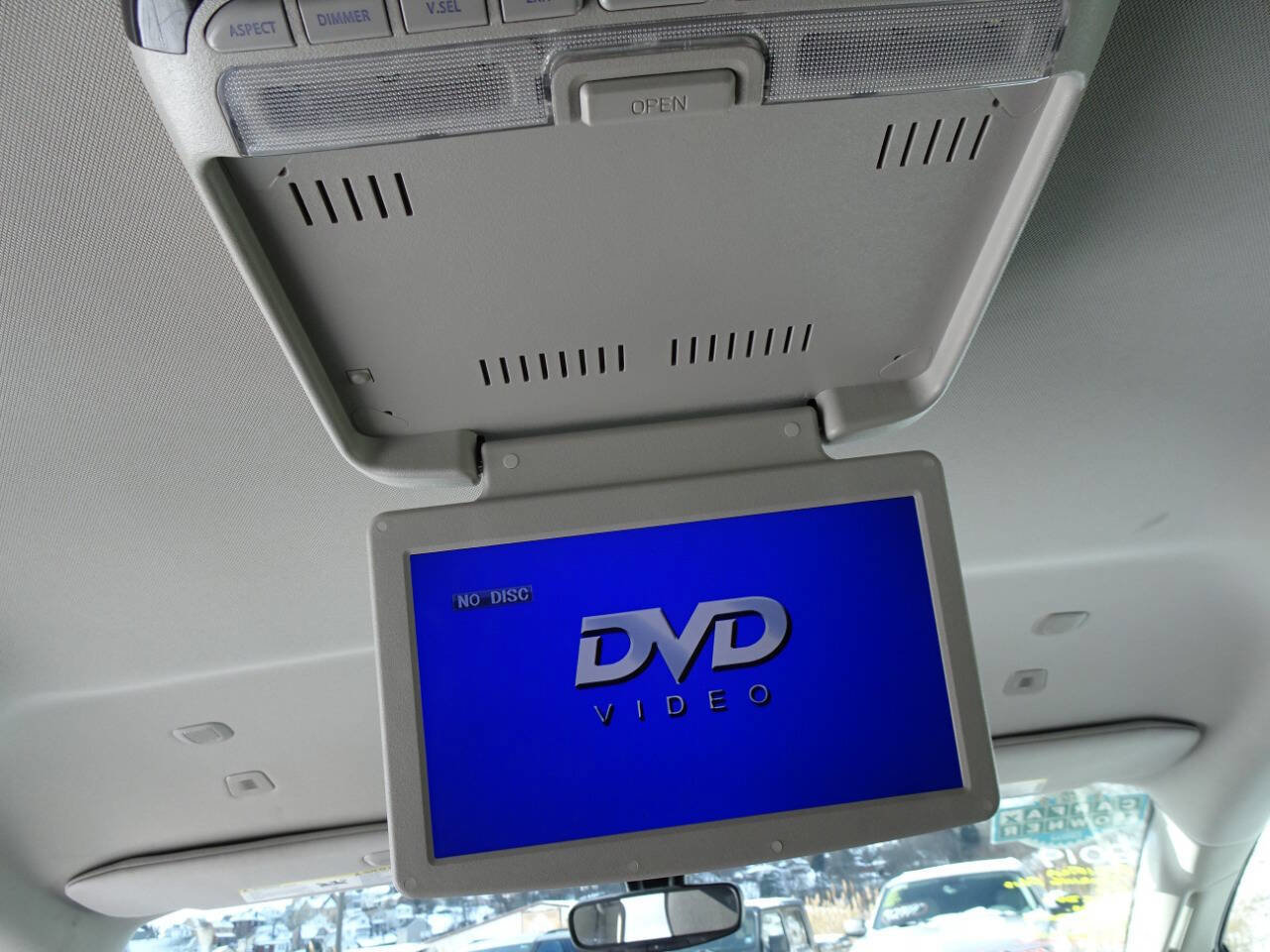 Used 2019 Chrysler Pacifica Touring Plus w/ Tire & Wheel Group image 18