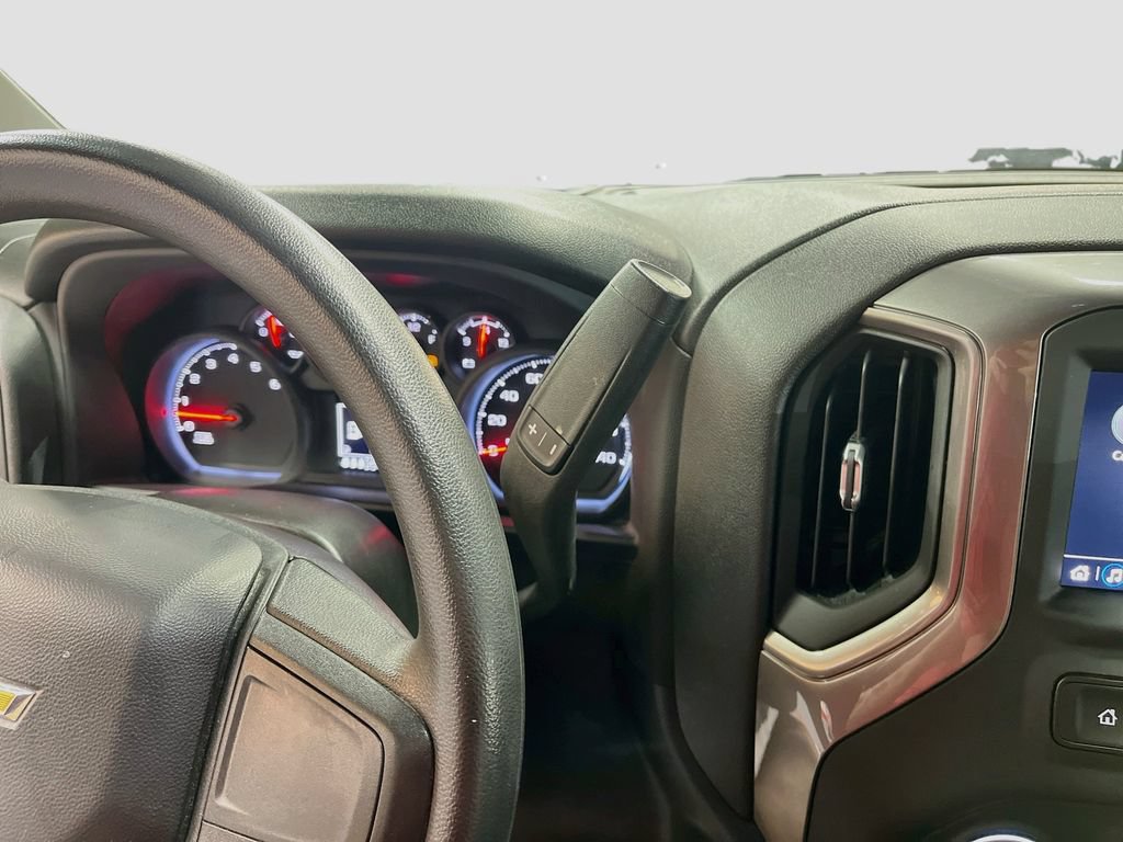 Used 2025 Chevrolet Silverado 2500 Custom w/ Custom Value Package AWD/4WD image 16